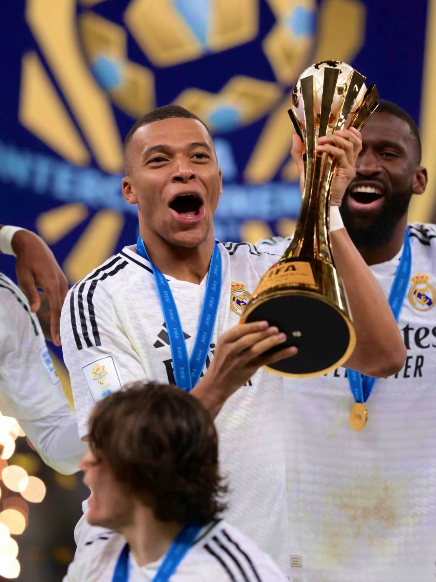 中国队上半 中国队上半