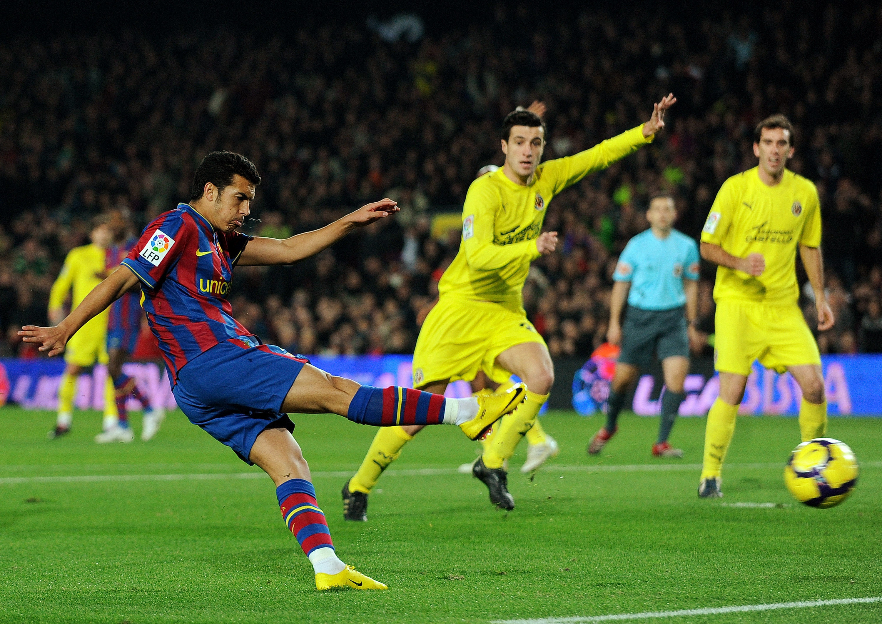 比赛举足轻 比赛举足轻